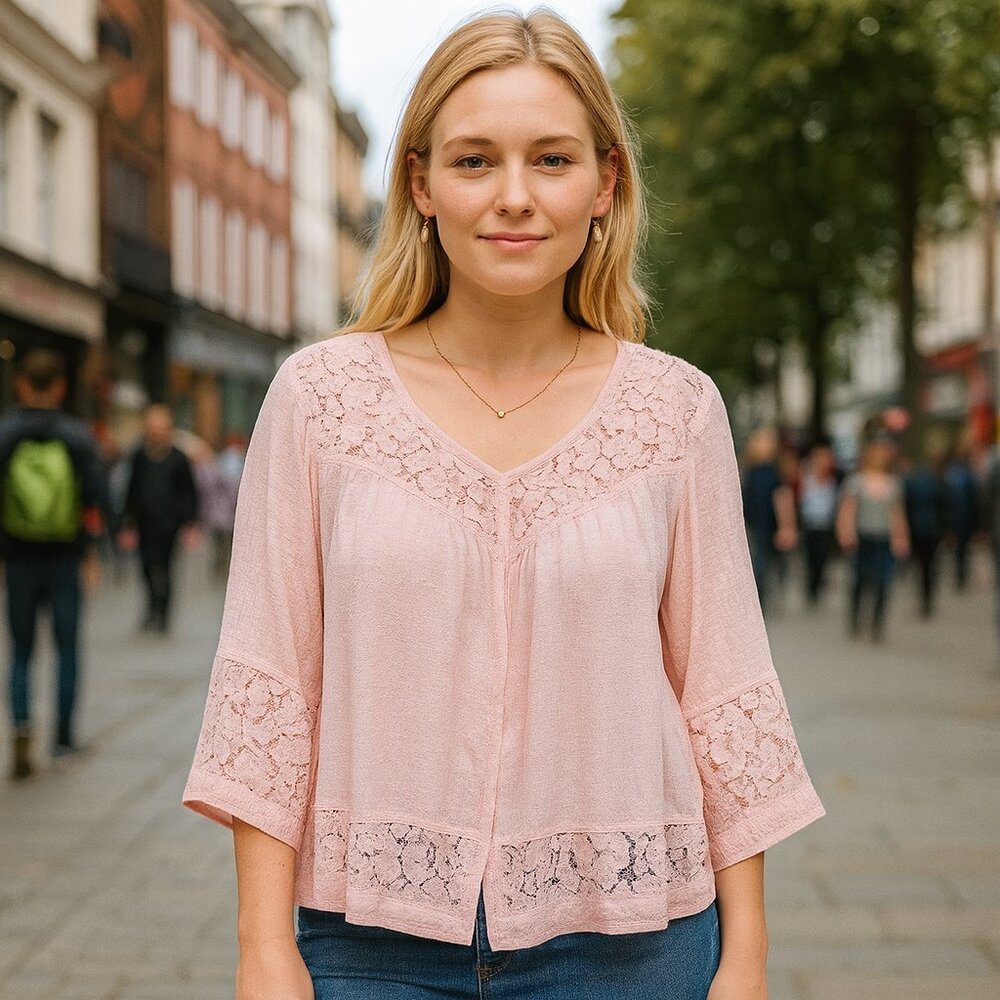 Zac & Rachel Lacey Light Peach Top Size Small